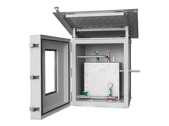 Protective box with passive cooling